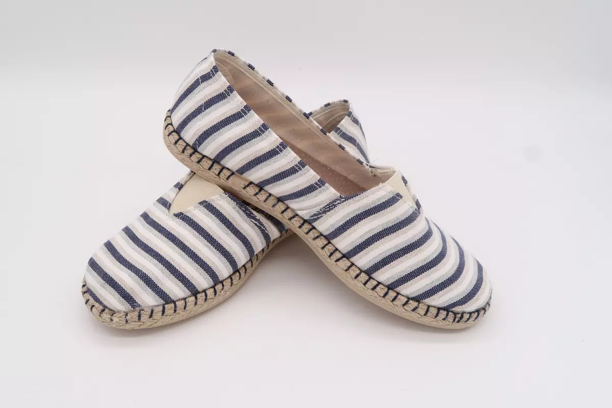Alpagata plana con rayas | 26 alberola azul marino blanco beige