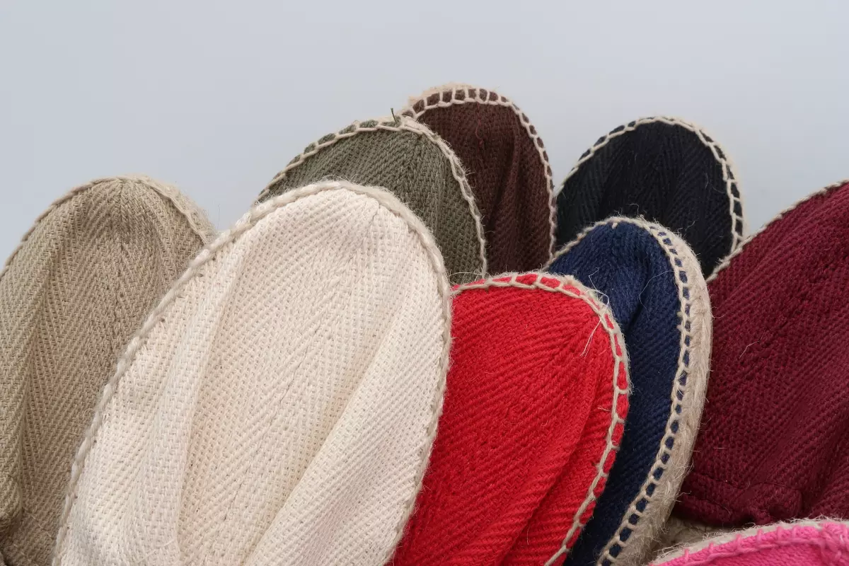 Alpargata espiga caballero 18 blanco rojo negro azul marino verde kaki granate burdeos marrón beige