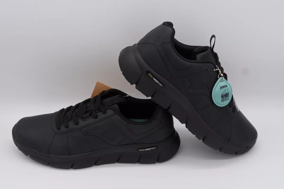 Zapatilla deportiva caballero antideslizante | 52 negro joma
