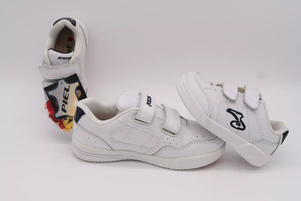 Zapatilla deportiva infantil. Últimos pares | 25 blanco joma