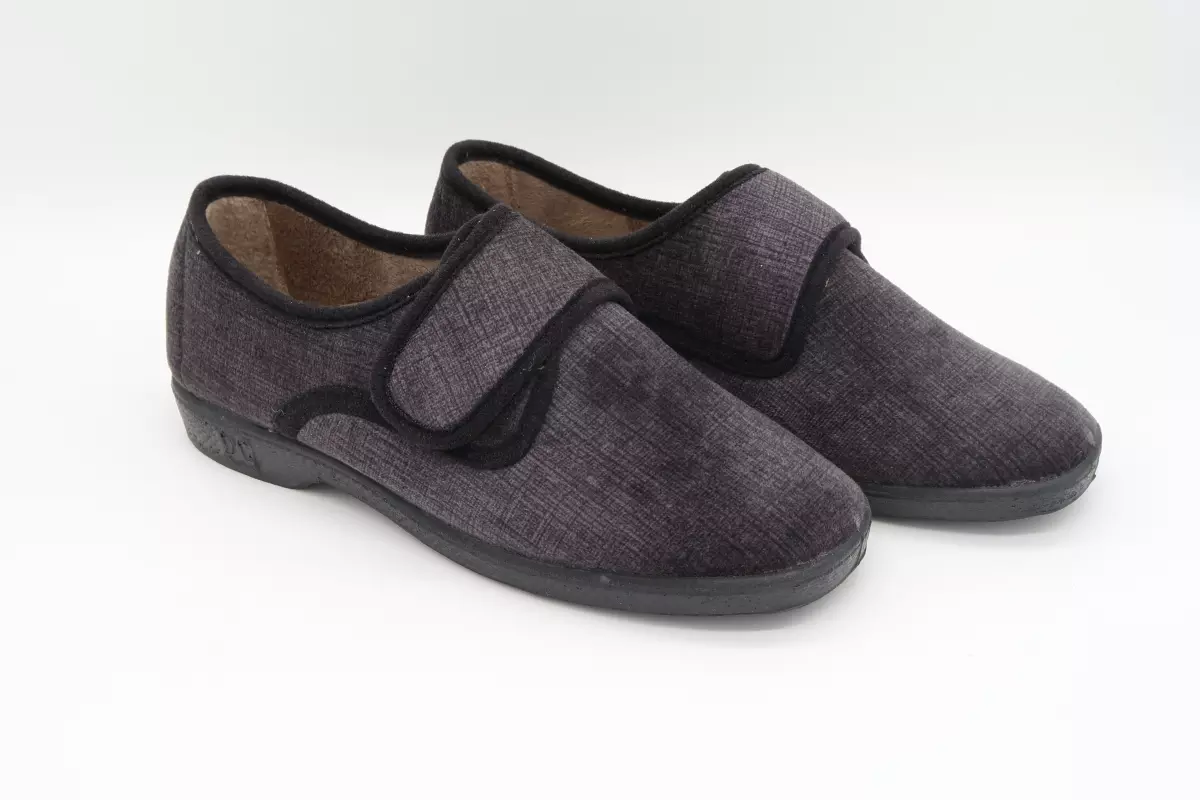 Zapatilla cerrada con velcro_23_ cutillas 575 gris |  