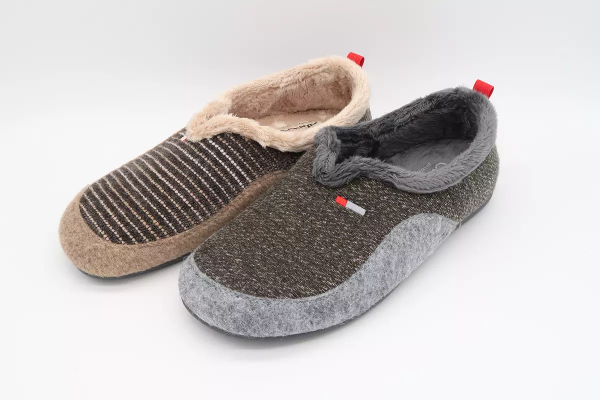 Zapatilla cerrada plantilla extraíble estampada | 28 