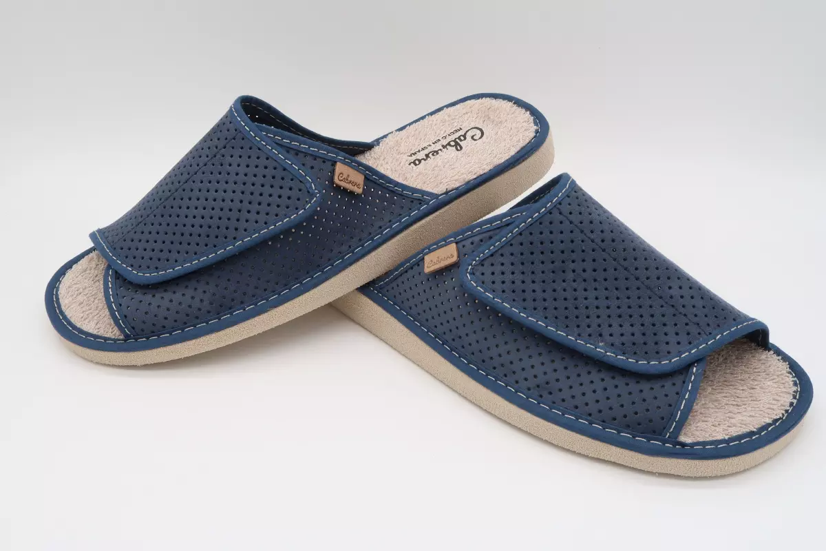 Zapatilla abierta suela ultraligera y apertura completa en velcro | 26 cabrera azul 2910