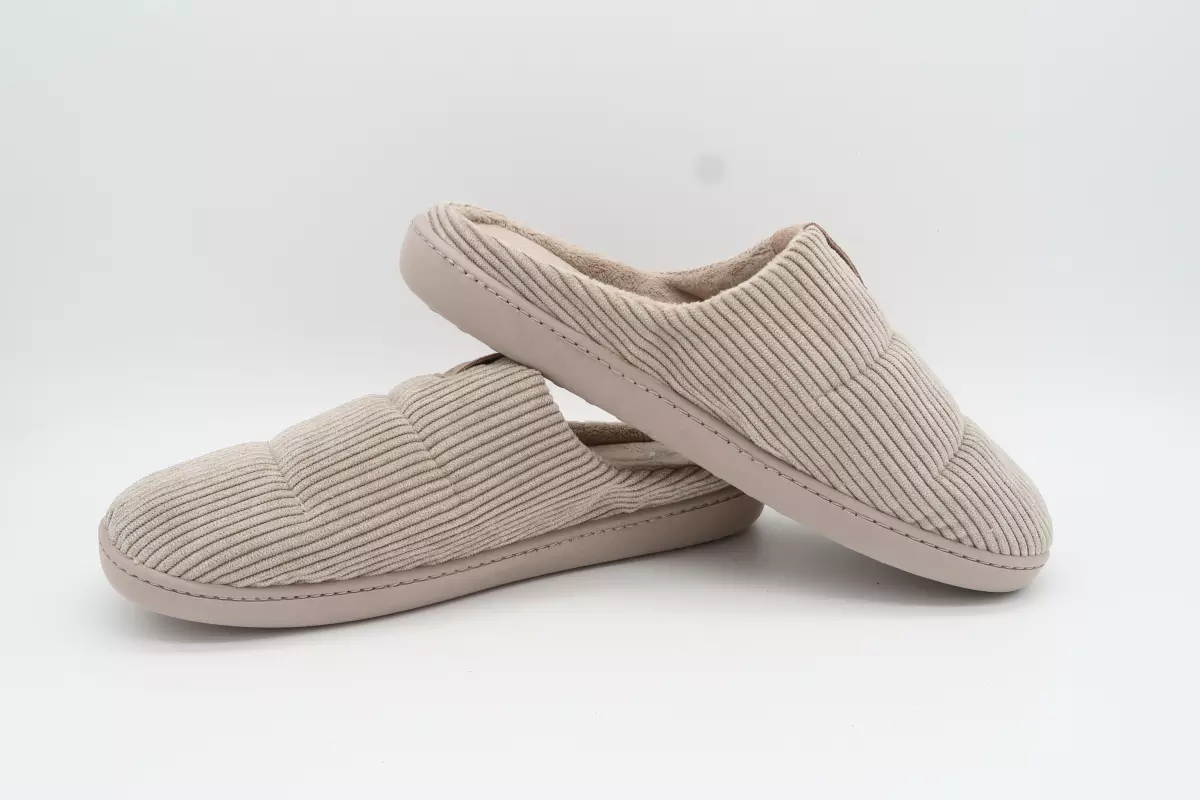Zapatilla destalonada pana suela gruesa 29 