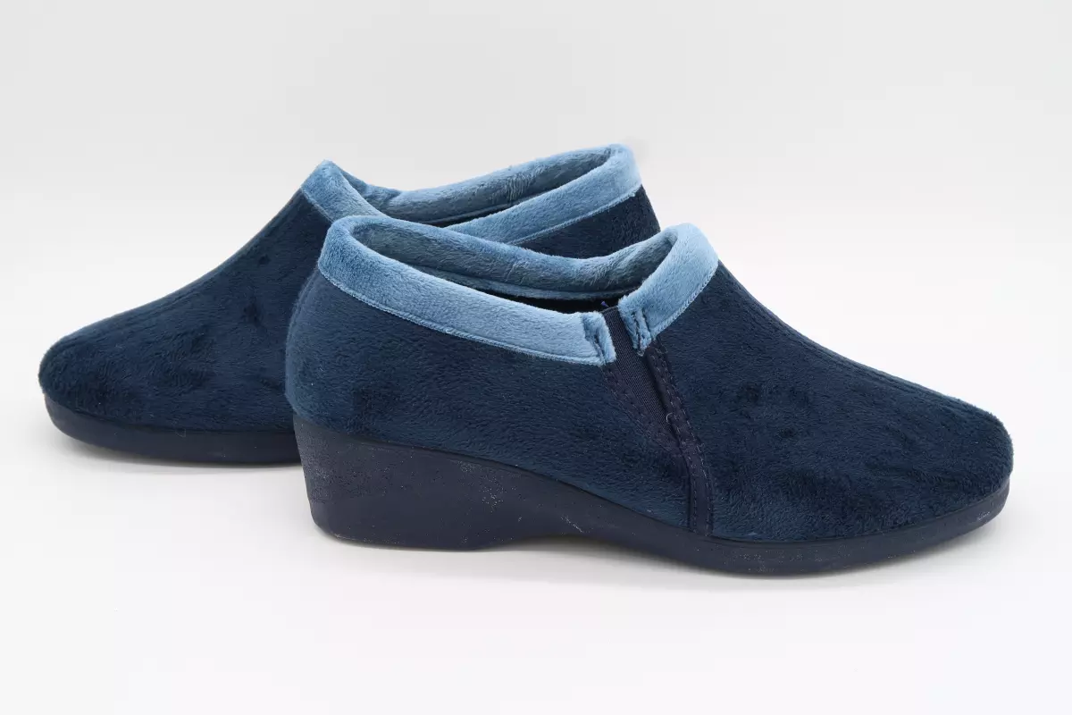 Zapatilla cerrada cuña | 18 