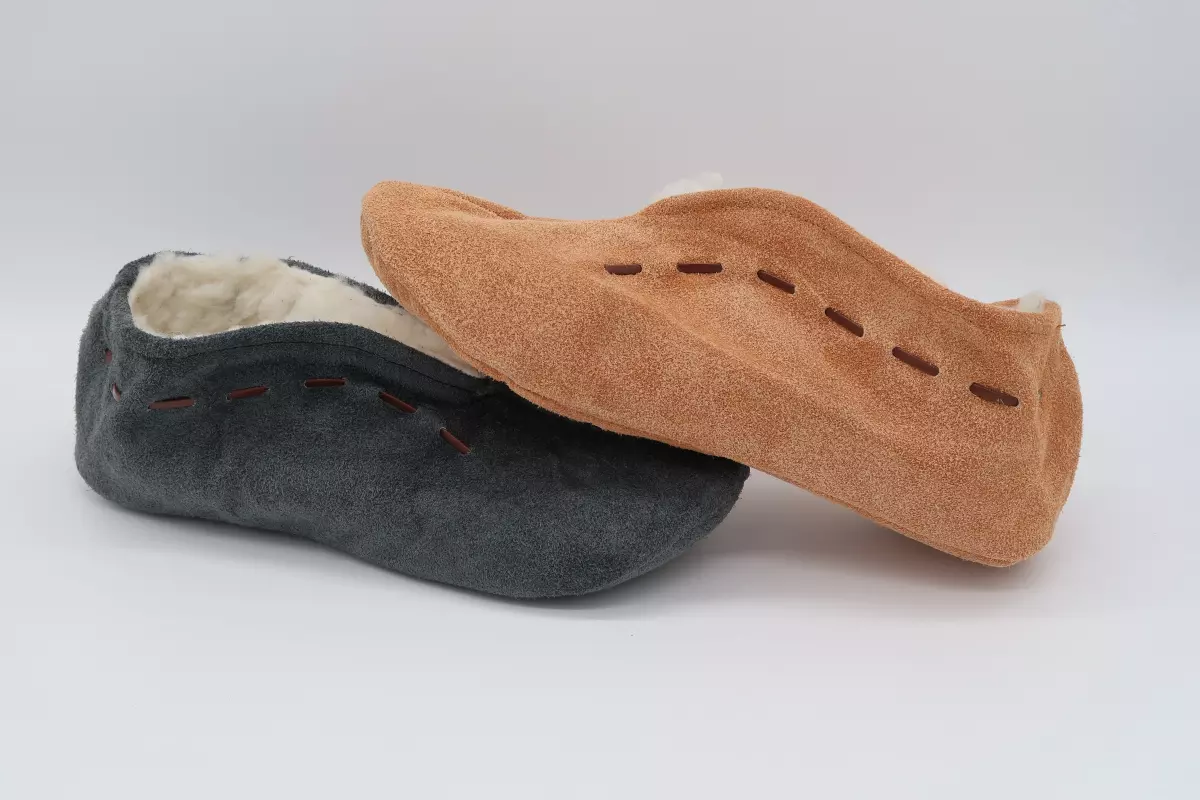 Zapatilla cerrada tipo calcetín sin suela | 15 marrón gris