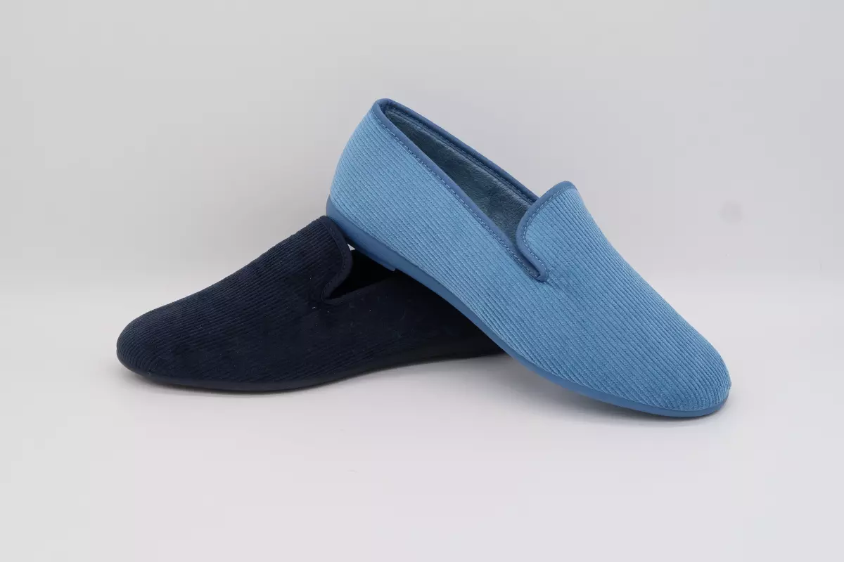 Zapatilla de casa cerrada. Pana | 23 azul marino azul claro Vulladi