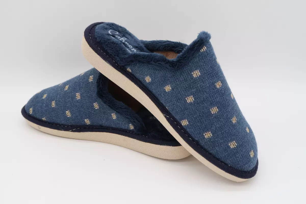 Zapatilla destalonada punto con suela ultraligera 23 