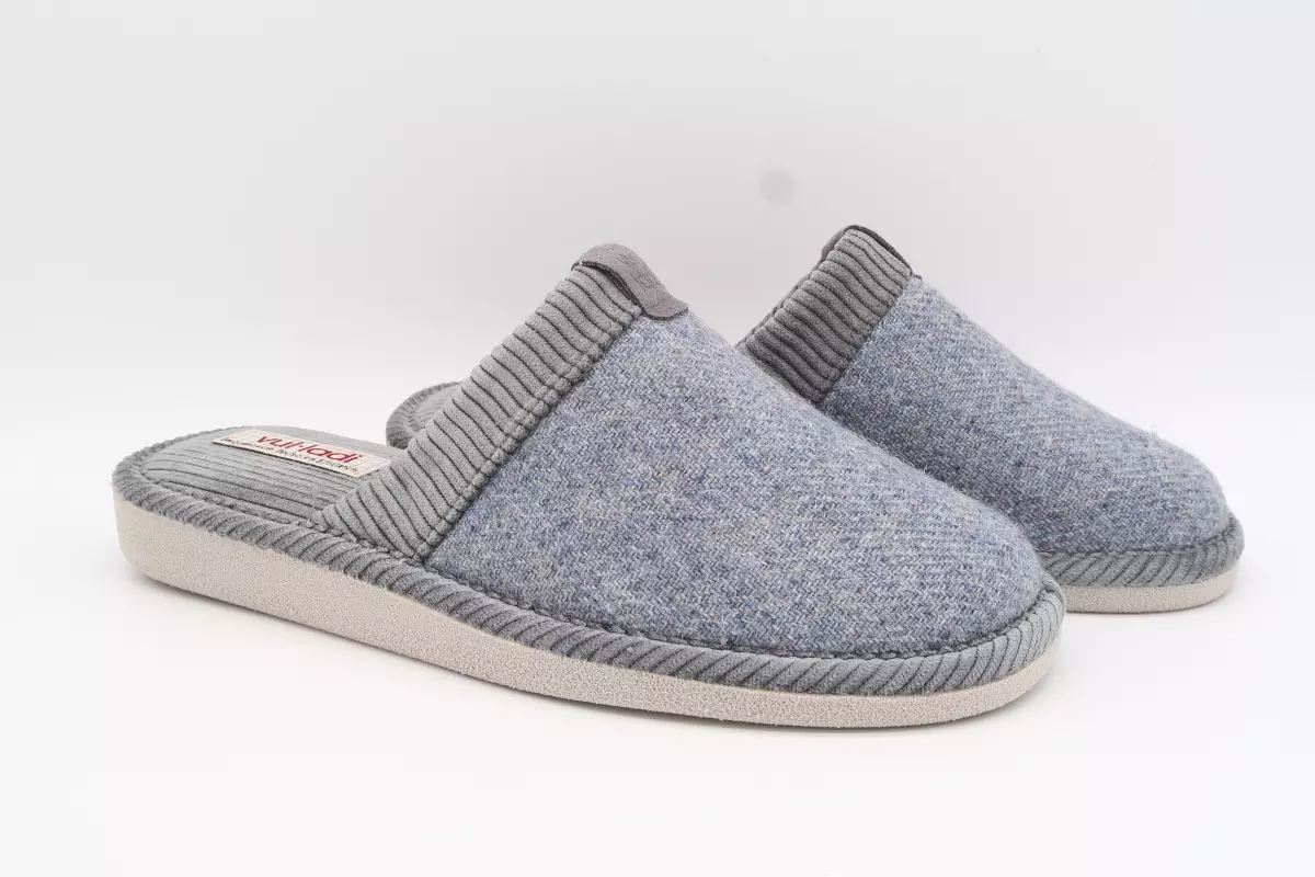 Zapatilla destalonada suela ultraligera 26 