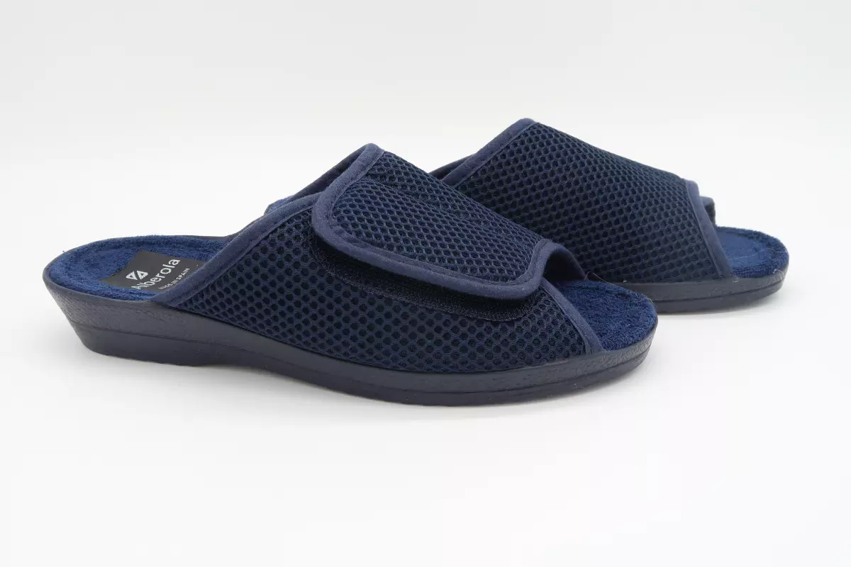Zapatilla abierta ajustable con velcro completo | 16 