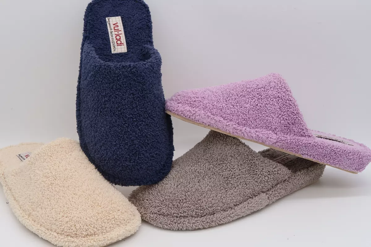 Zapatilla de casa  de felpa de algodón destalonada | 26 vulladi