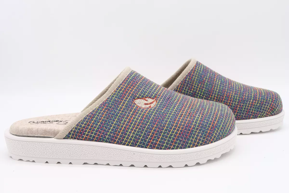 Zapatilla destalonada con plantilla de descanso estampado colorines | 27 