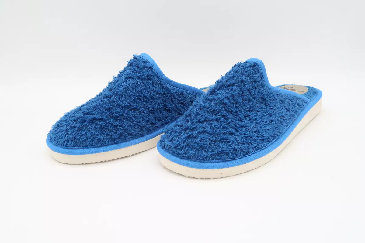 Zapatillas destalonadas de felpa ligeras 17 